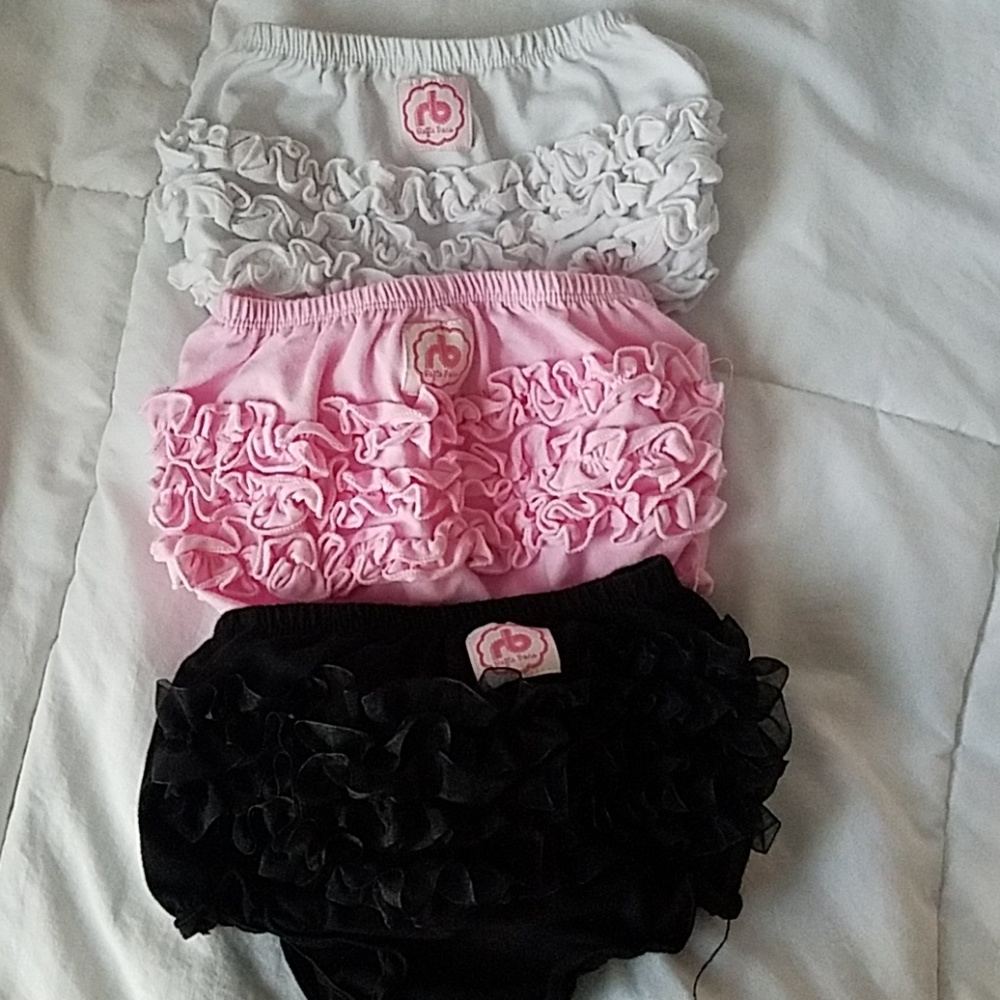 Ruffle Buns diaper covers
